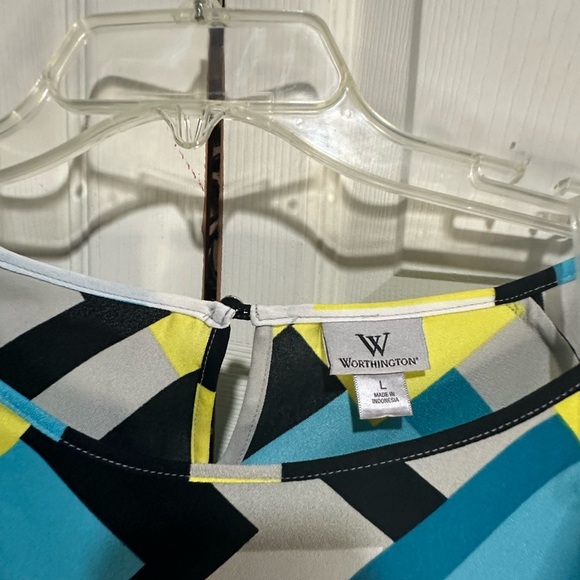 Worthington size large top geometric lightweight summer women's blouse - Picture 2 of 3